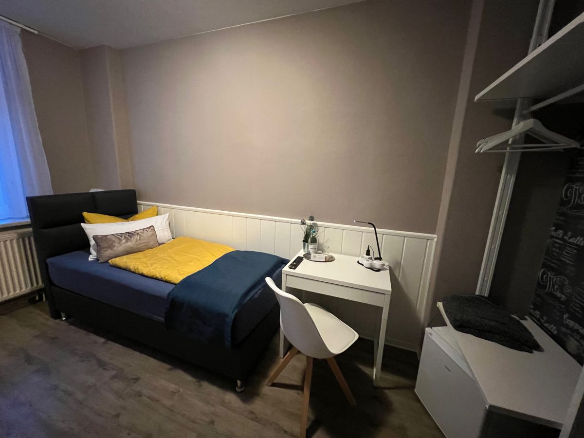 Single room, second view